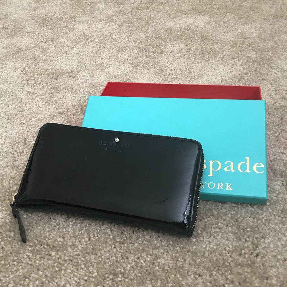 Kate Spade ♠️Zip Around Continental Black Wallet